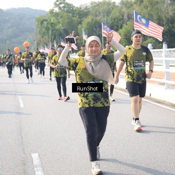 Runner Photo 6925992
