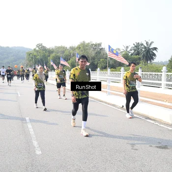 Runner Photo 6925995