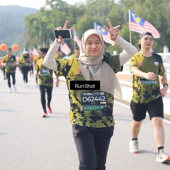 Runner Photo 6925997