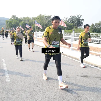 Runner Photo 6925998