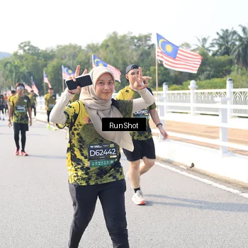 Runner Photo 6926001