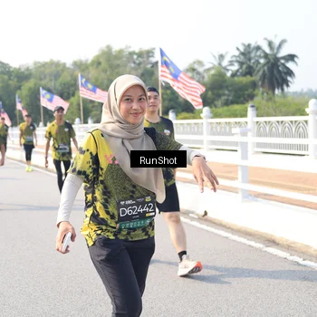 Runner Photo 6926004