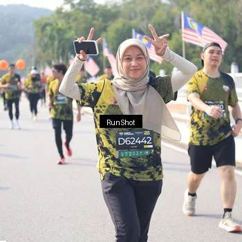 Runner Photo 6926005