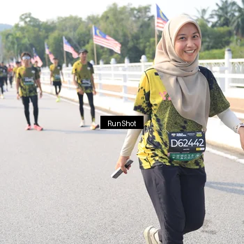 Runner Photo 6926007