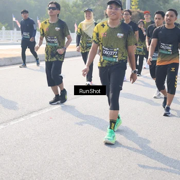 Runner Photo 6926009