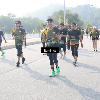 Runner Photo 6926015