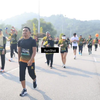 Runner Photo 6926031