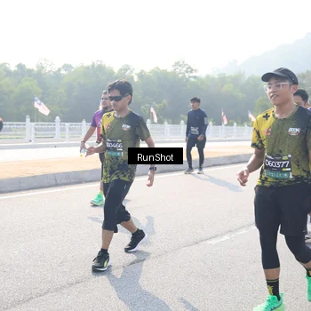 Runner Photo 6926035