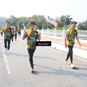 Runner Photo 6926041