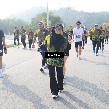 Runner Photo 6926049