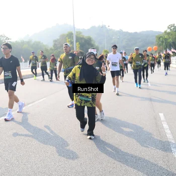 Runner Photo 6926053