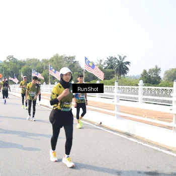 Runner Photo 6926056