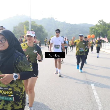 Runner Photo 6926058