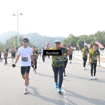 Runner Photo 6926067