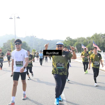 Runner Photo 6926068