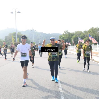 Runner Photo 6926069