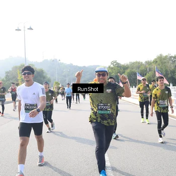 Runner Photo 6926070