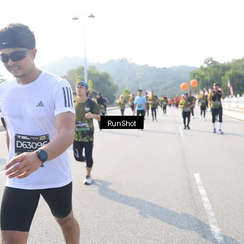 Runner Photo 6926078