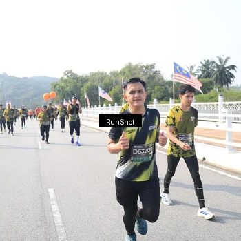 Runner Photo 6926081