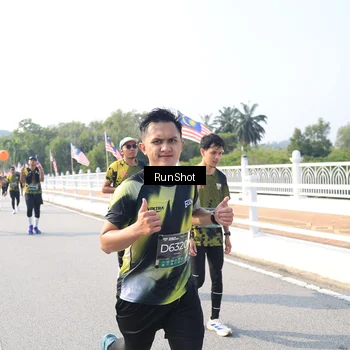 Runner Photo 6926083