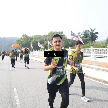 Runner Photo 6926084