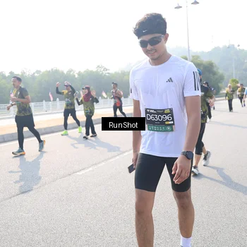 Runner Photo 6926087