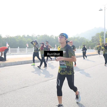 Runner Photo 6926088