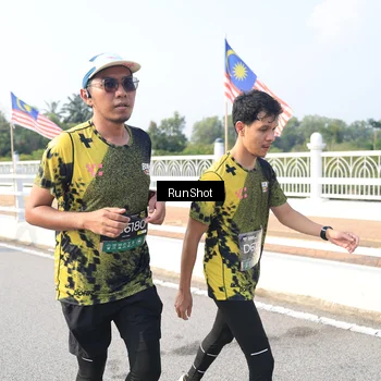 Runner Photo 6926096