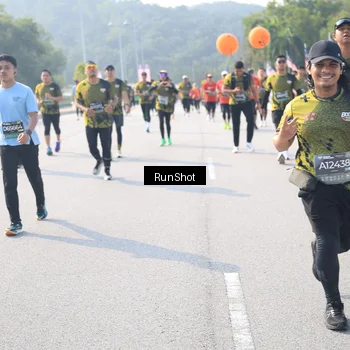 Runner Photo 6926110