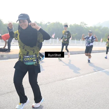 Runner Photo 6926125