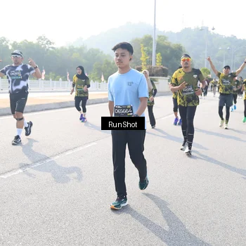 Runner Photo 6926129