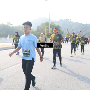 Runner Photo 6926132