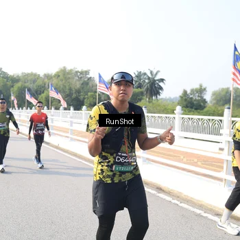 Runner Photo 6926135