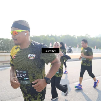 Runner Photo 6926152