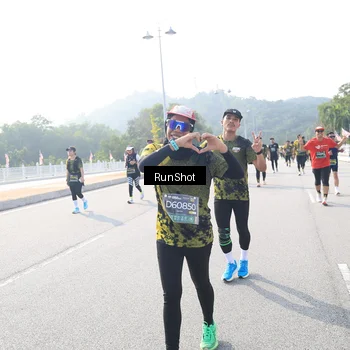 Runner Photo 6926190
