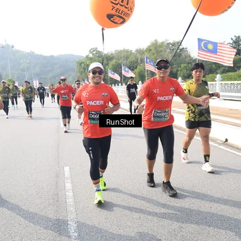 Runner Photo 6926193