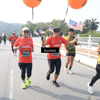 Runner Photo 6926194
