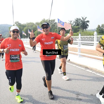 Runner Photo 6926201