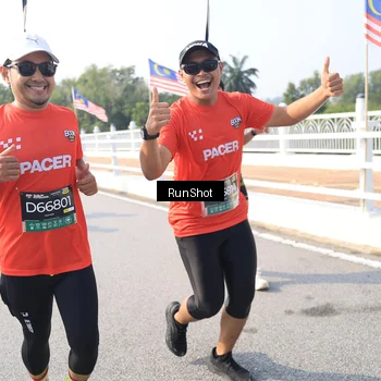Runner Photo 6926206