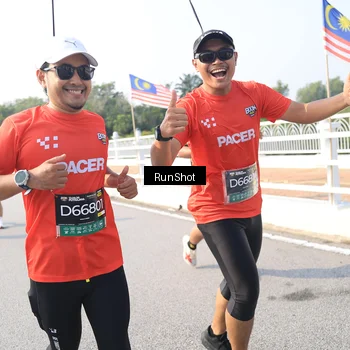 Runner Photo 6926207