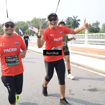 Runner Photo 6926214