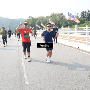 Runner Photo 6926221
