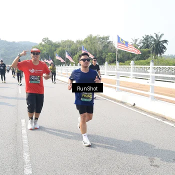 Runner Photo 6926228