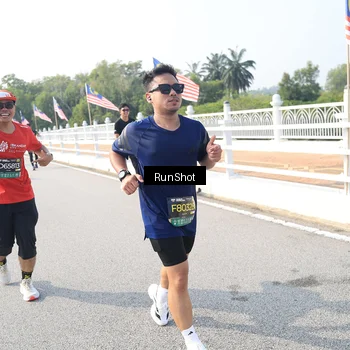 Runner Photo 6926230