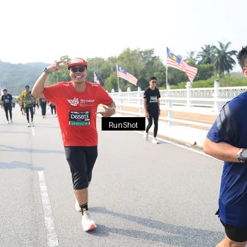 Runner Photo 6926233