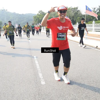 Runner Photo 6926237