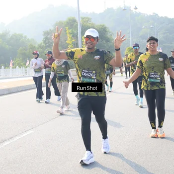 Runner Photo 6926243