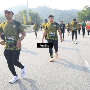 Runner Photo 6926251