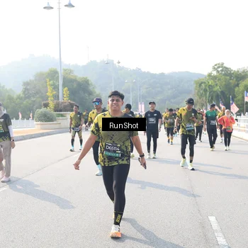 Runner Photo 6926254