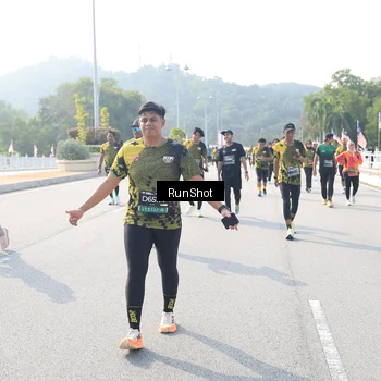 Runner Photo 6926256